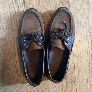 Sperry boat shoes